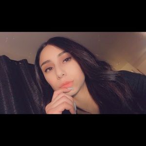 Meet your Posher, Briana